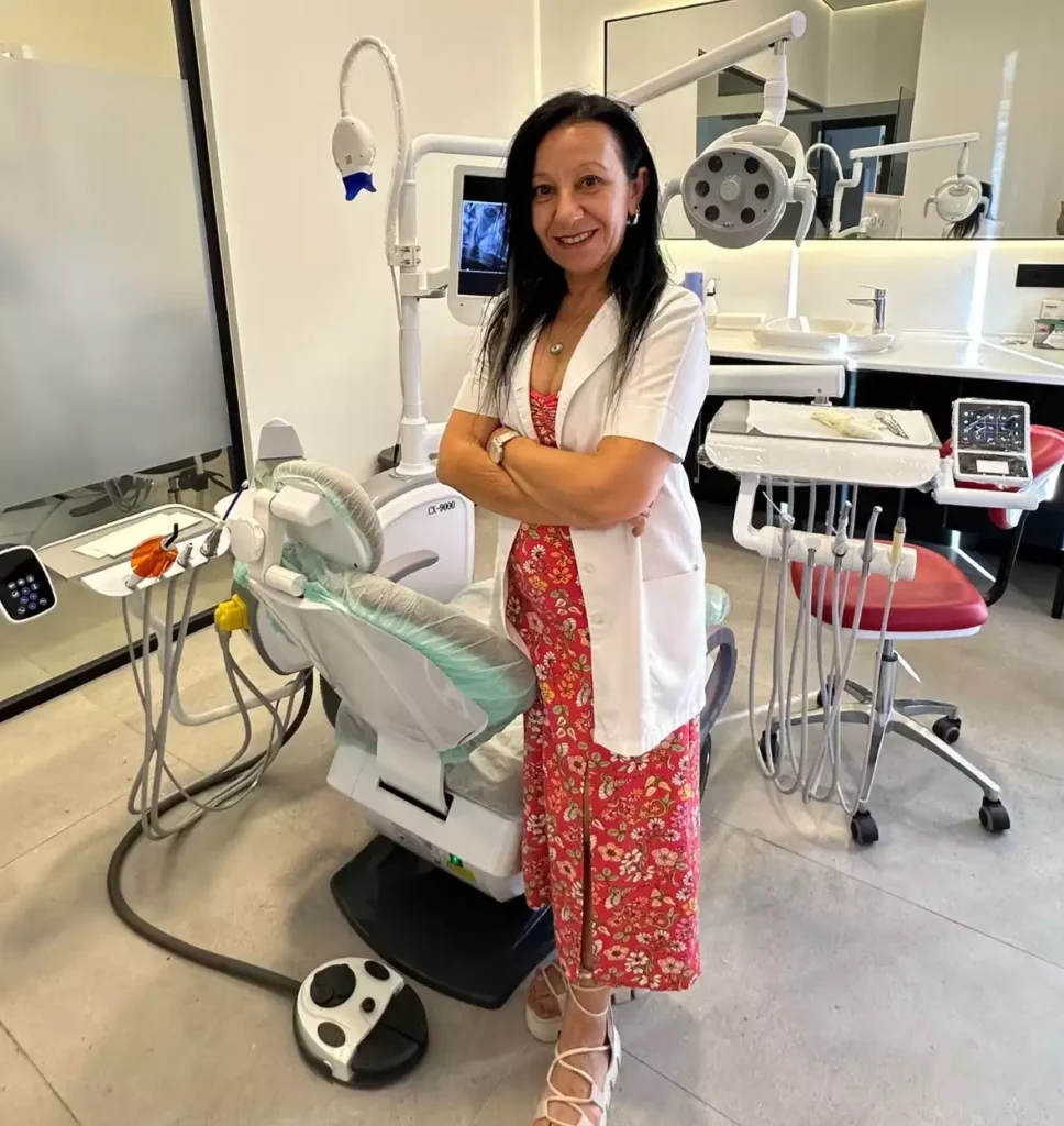 Dentist Müjde Alev Kumbaracı